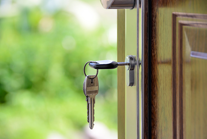 A2B Locks are able to provide local locksmiths in Selsdon to repair your broken locks. 
